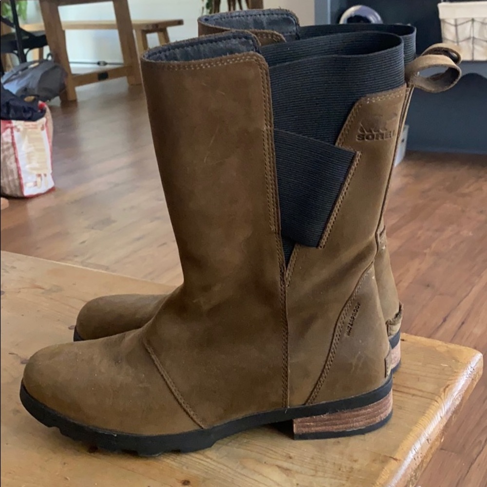 Sorel Emilie Mid Boot